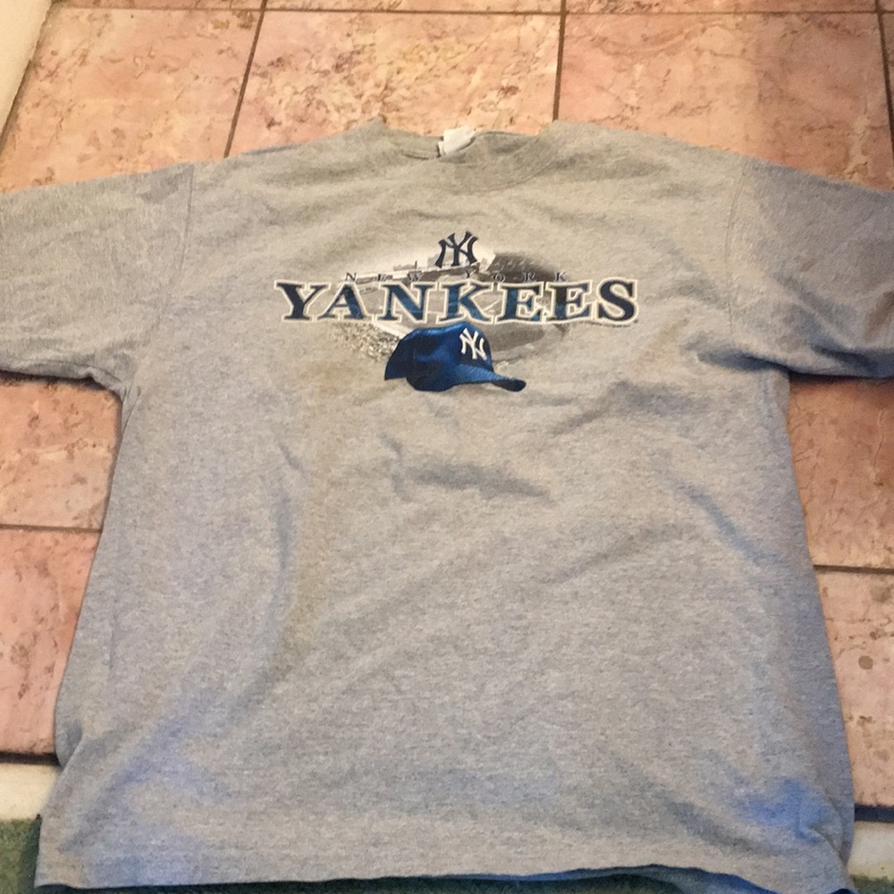 Vintage New York Yankees T-shirt lee brand.